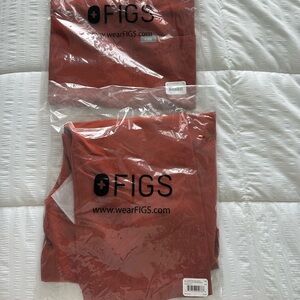 FIGS Auburn Scrub Set